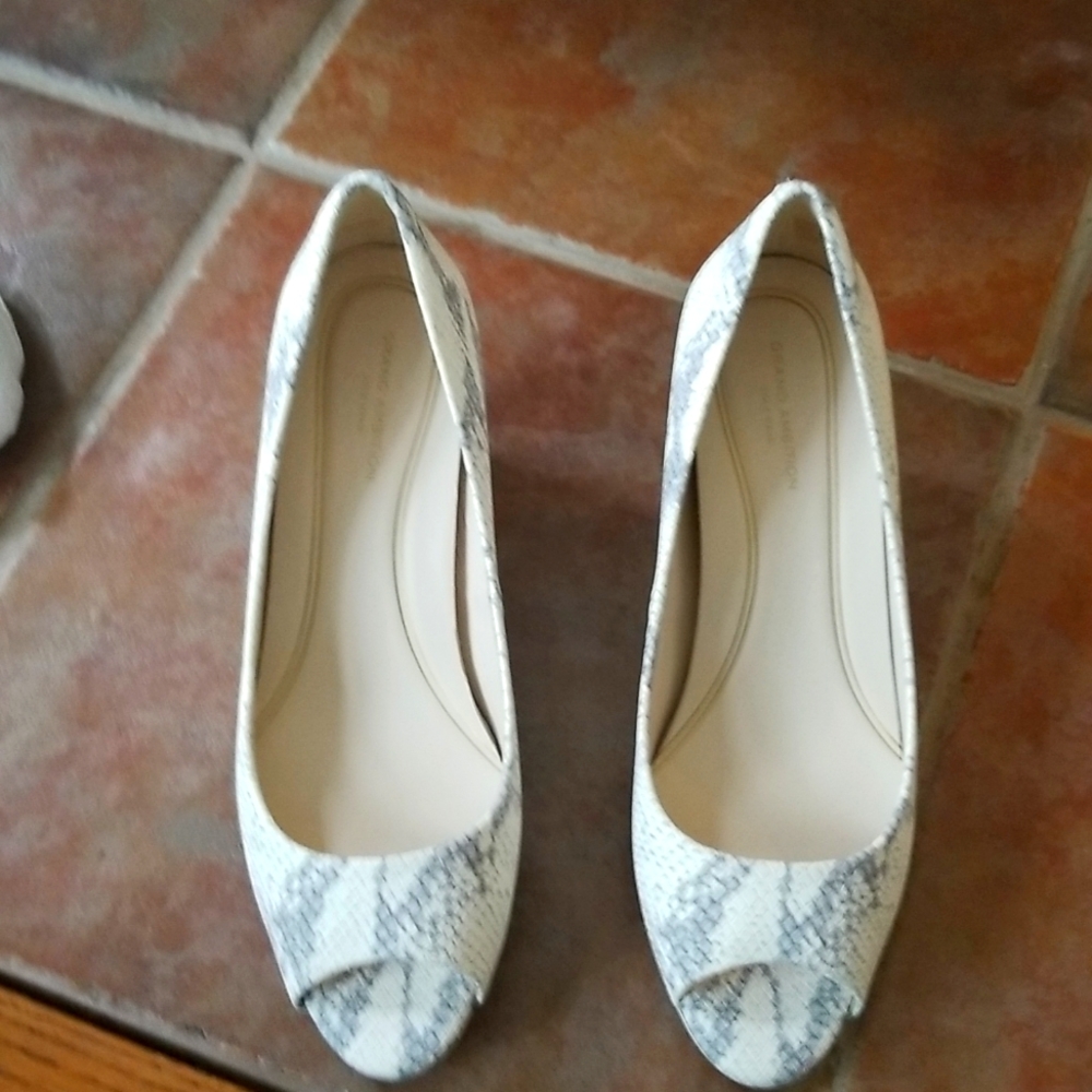 My wife bought wrong size and cannot teturn them